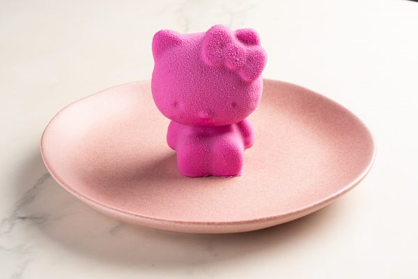 Муссовый десерт Hello Kitty (сидячая фигурка)